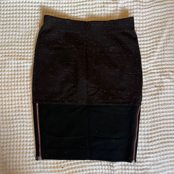 Aritzia Wilfred Campagne Pencil Skirt with Zipper Side Accents Size 10 - Picture 2 of 8